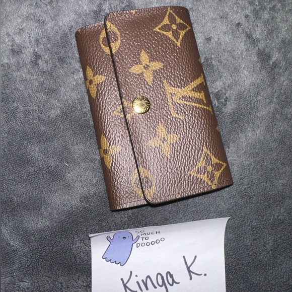 Louis Vuitton 6 ring key holder (with Initials KJK) - Picture 2 of 9